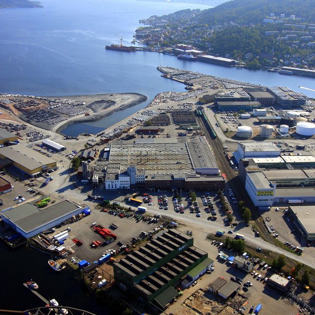 submarine-bu-strengths-preview-production-facilities-drammen-640x640_0_0.jpg